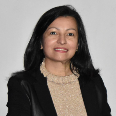 Ana Basquiera - Directora